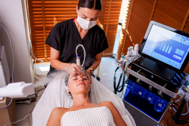 Zuhal Uçak Beauty Eryaman profesyonel cilt bakımı